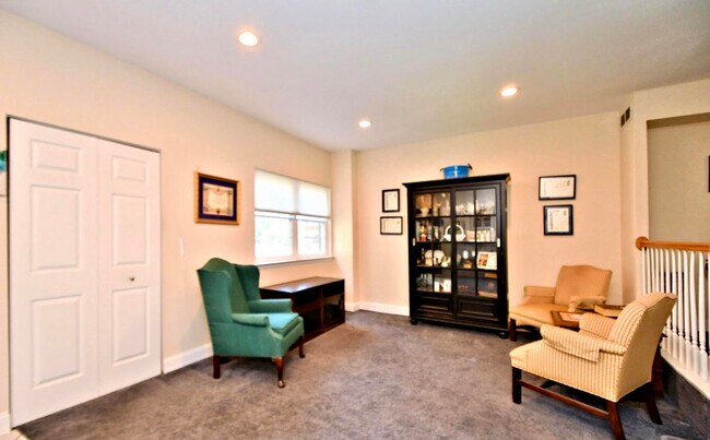 Building Photo - 1434 Atterbury Way