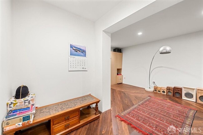 Building Photo - 2530 3rd St