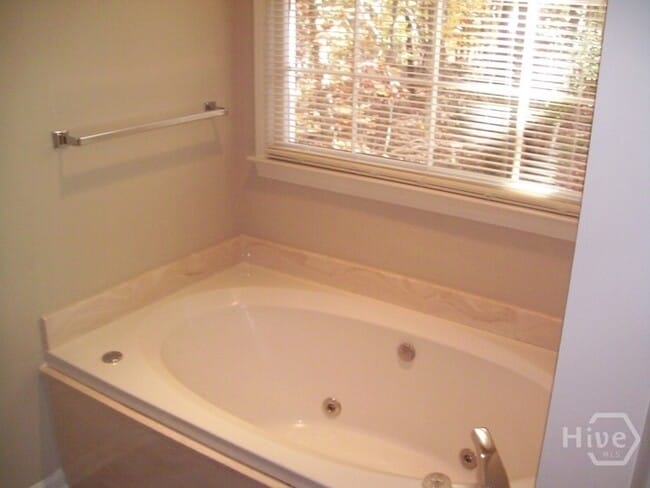 Building Photo - 170 Woodhaven Ridge