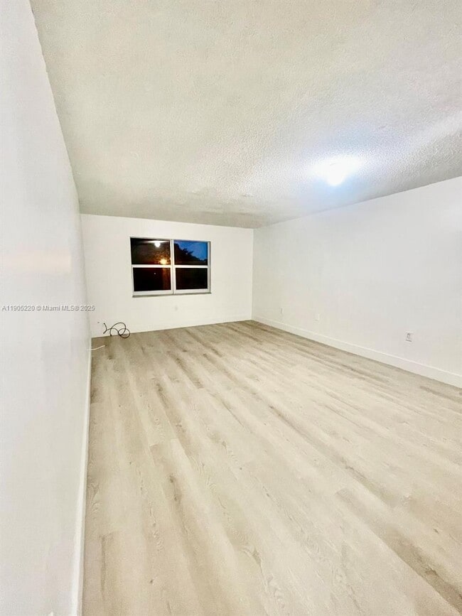 Building Photo - 4344 NW 9th Ave