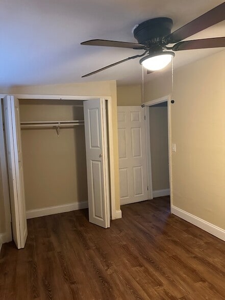 Building Photo - 120 N Van Buren Ave