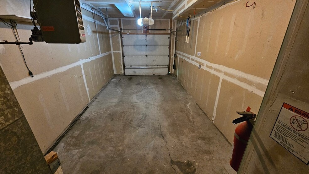 Building Photo - 8848 Boom Cir