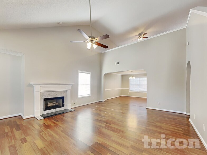 Building Photo - 341 Chase Marion Way