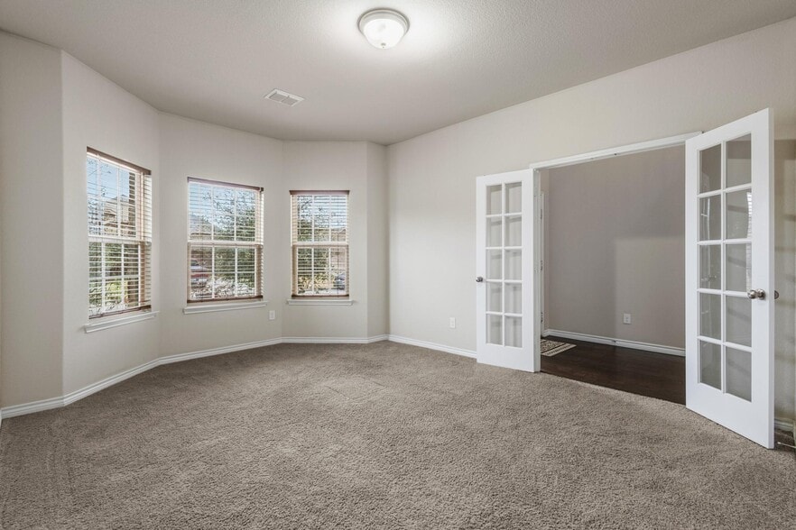 Building Photo - 3732 Fossil Tree Ln