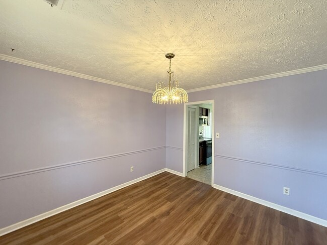 Building Photo - 158 Lewis Ln