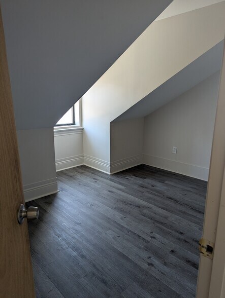 Building Photo - 4488 Minerva St