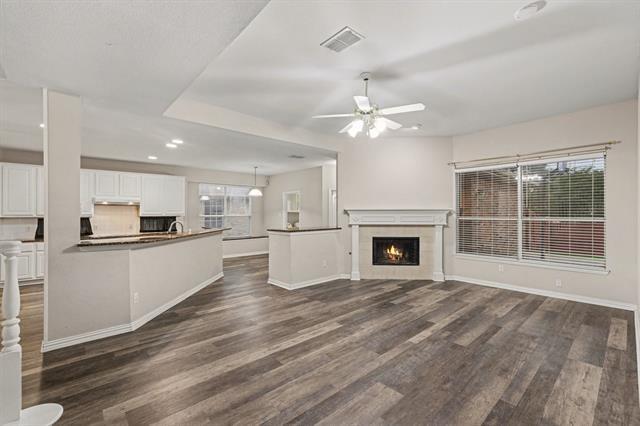 Building Photo - 6881 Baird Dr