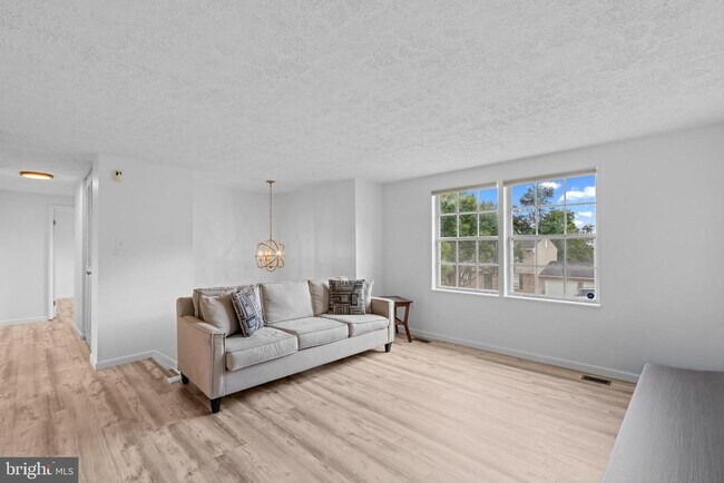 Building Photo - 3500 Manis Rd