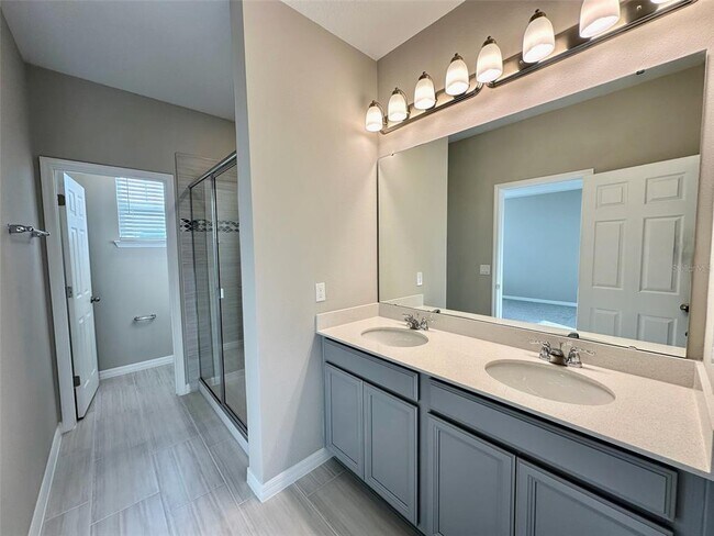 Building Photo - 4869 Lacewing Dr