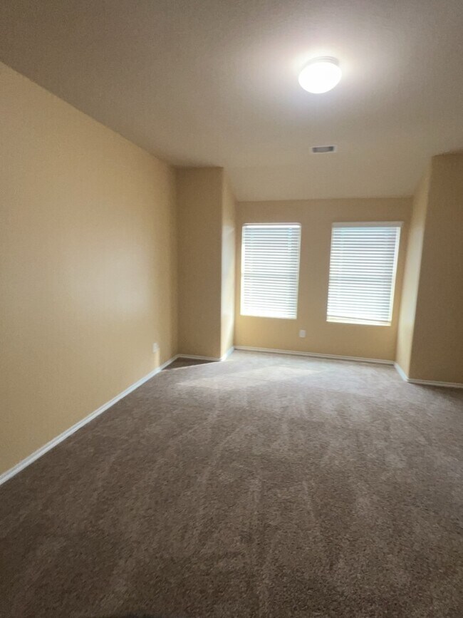 Building Photo - 808 Katydid Ct