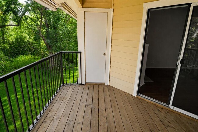 Building Photo - 8630 Mallard Reserve Dr