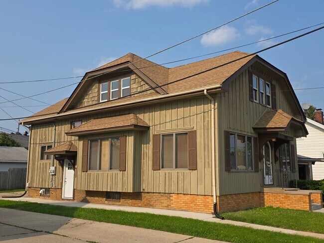 Building Photo - 3010 21st St
