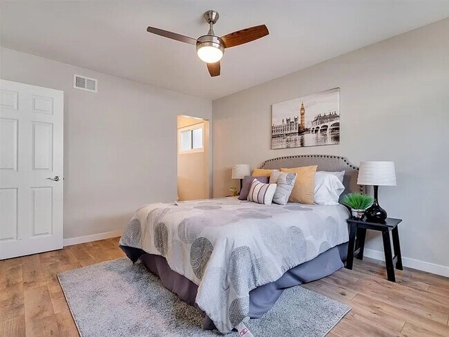 Building Photo - 5902 Baja Dr
