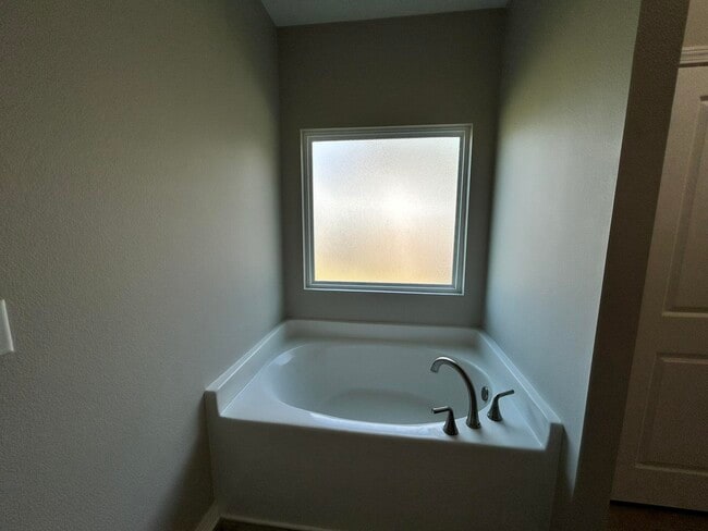 Building Photo - 6737 Sarah Ann Way