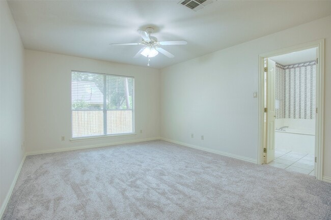 Building Photo - 103 Brittany Ln