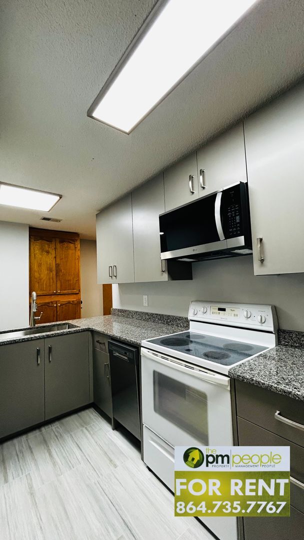 Building Photo - 134 Bennetts Bridge Rd