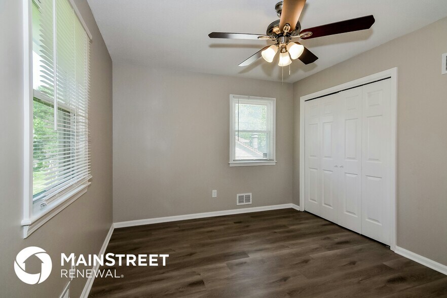 Building Photo - 512 Hargis Ln