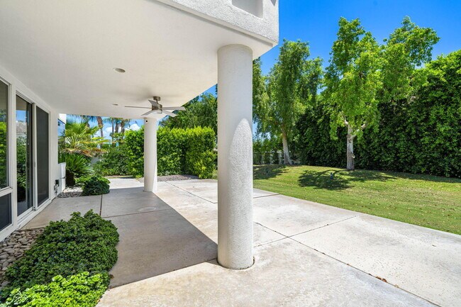 Building Photo - 44970 Olympic Ct