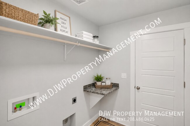 Building Photo - 5088 W Riva Capri St