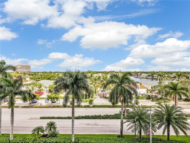 Building Photo - 4751 Gulf Shore Blvd N