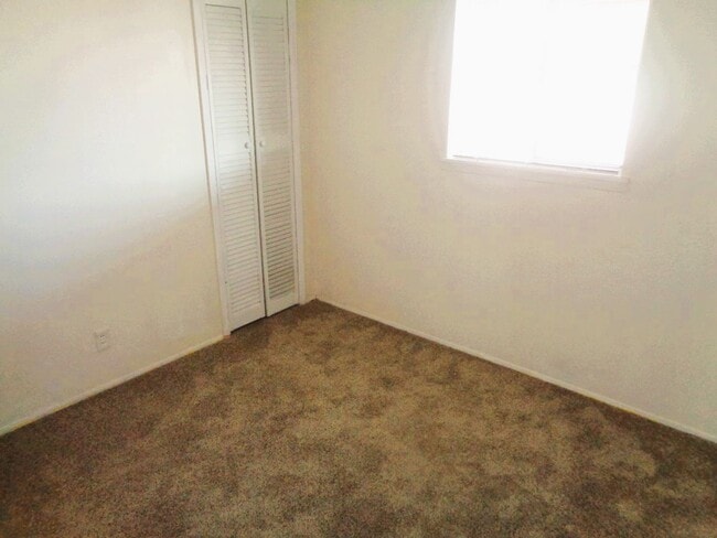 Building Photo - 5120 Antonio Ave