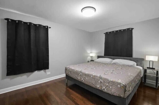 Building Photo - 409 Clifton Ct