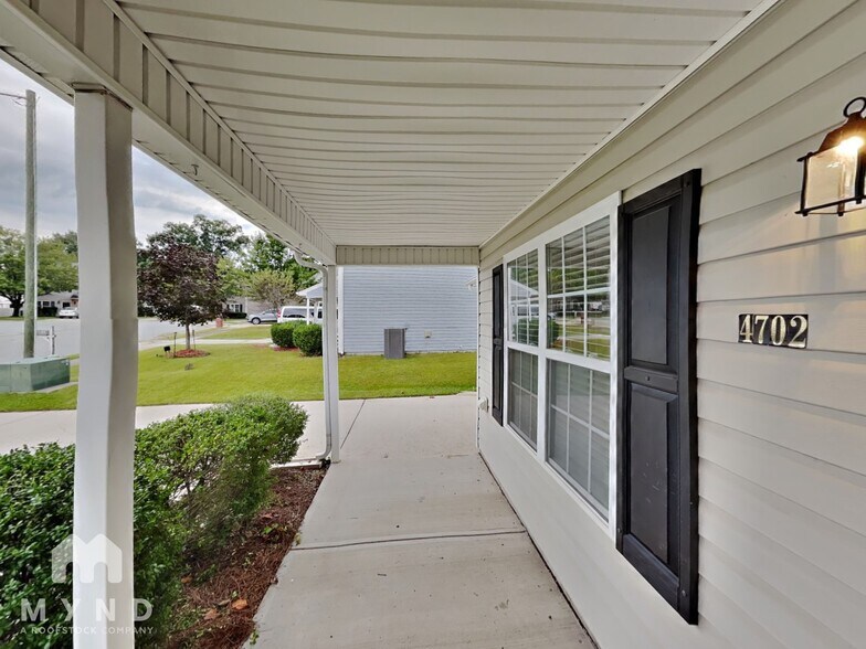 Building Photo - 4702 Mallard Creek Dr
