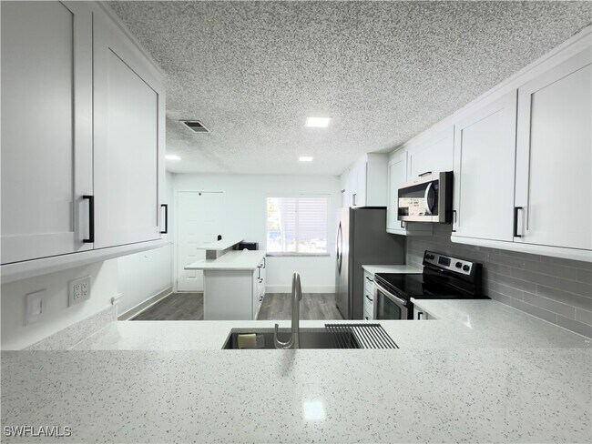 Building Photo - 3451 County Barn Rd