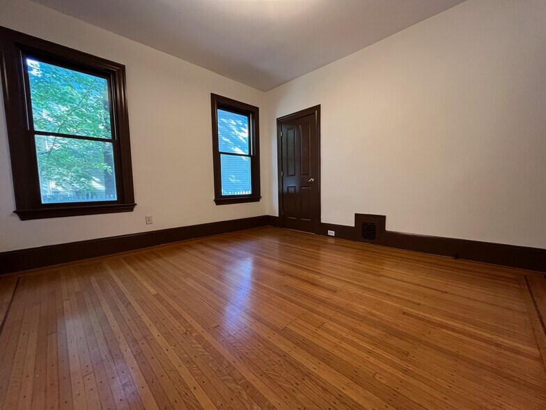 Bedroom 1 - 88 Putnam Ave