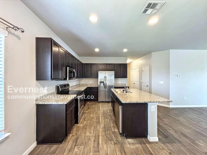 Building Photo - 218 Independence Ave