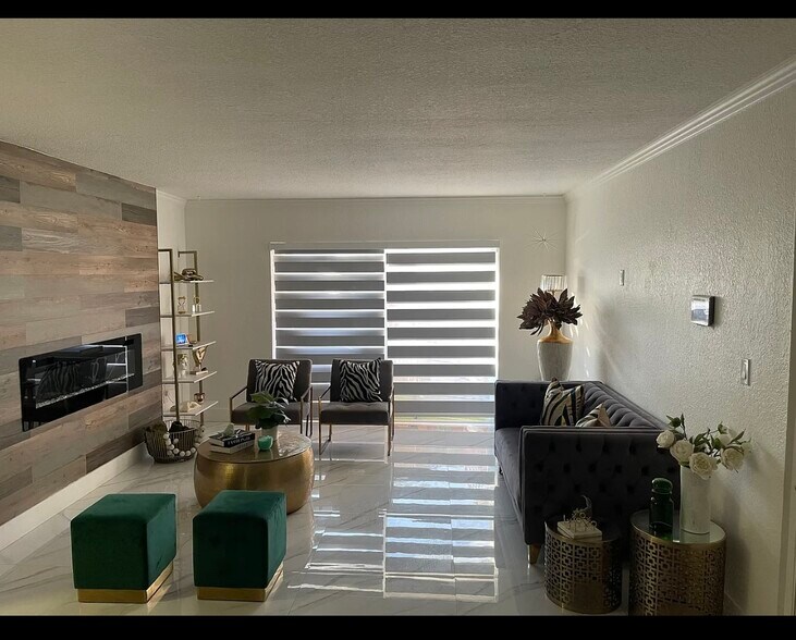 Building Photo - 7120 Fairway Dr