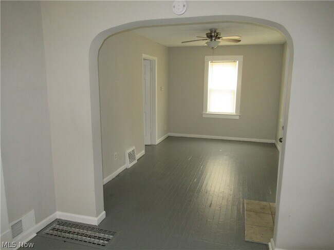 Building Photo - 59 Sector Dr