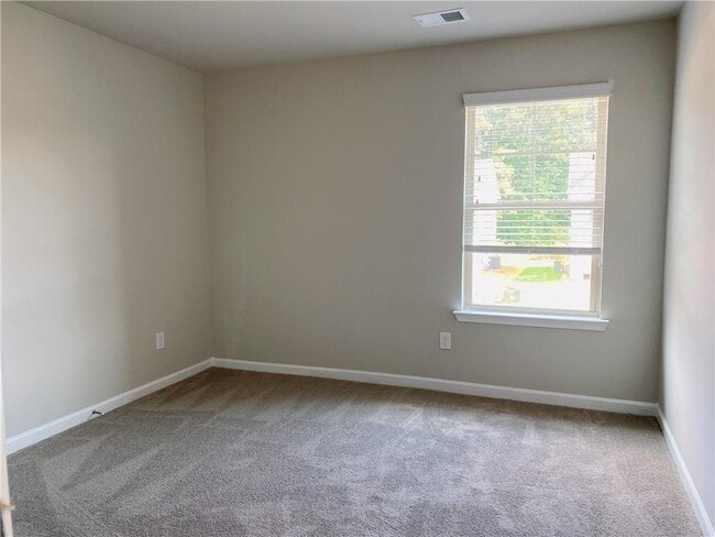 Building Photo - 101 McGinnis Cir