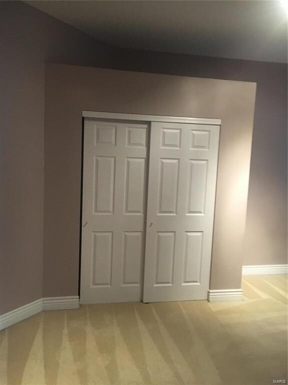 Building Photo - Beautiful home within walking distance to ...
