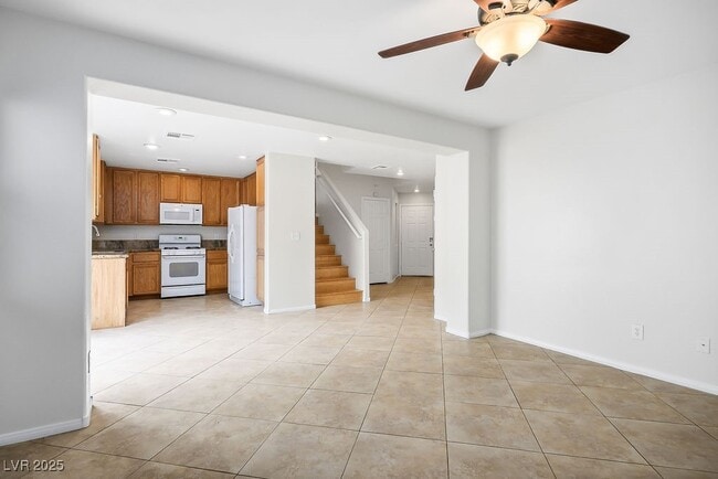 Building Photo - 853 Blushing Rose Pl