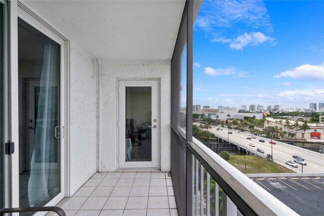 Building Photo - 1160 N Federal Hwy