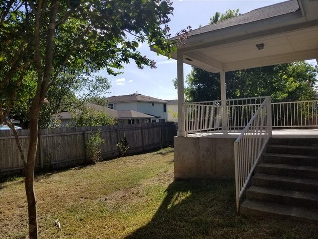 Building Photo - 1421 Sweet Leaf Ln