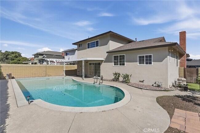 Building Photo - 6912 Tahiti Dr