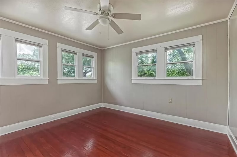 Building Photo - 2627 Fort Ave