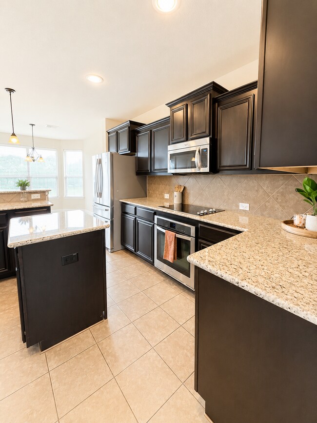Building Photo - 815 Blue Quail Dr
