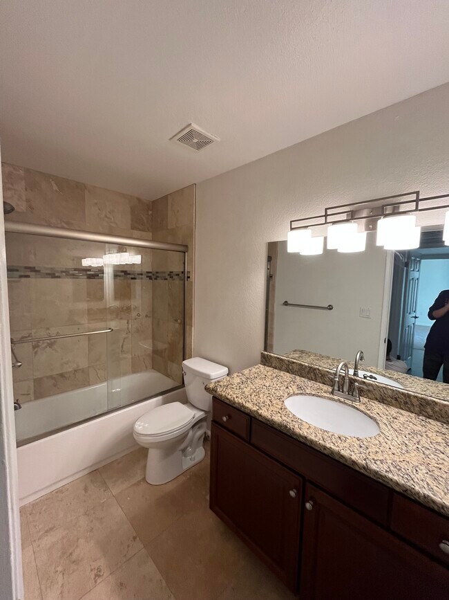 Building Photo - 5877 N Granite Reef Rd