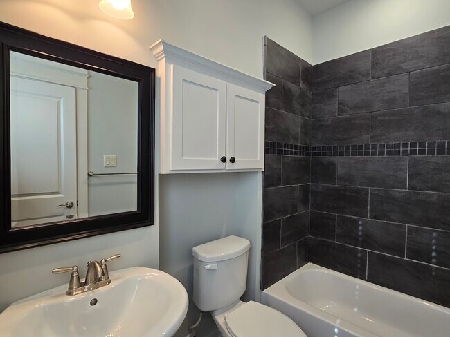 Building Photo - 4109 Allen St