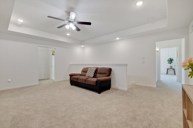 Building Photo - 205 Somerset Dr