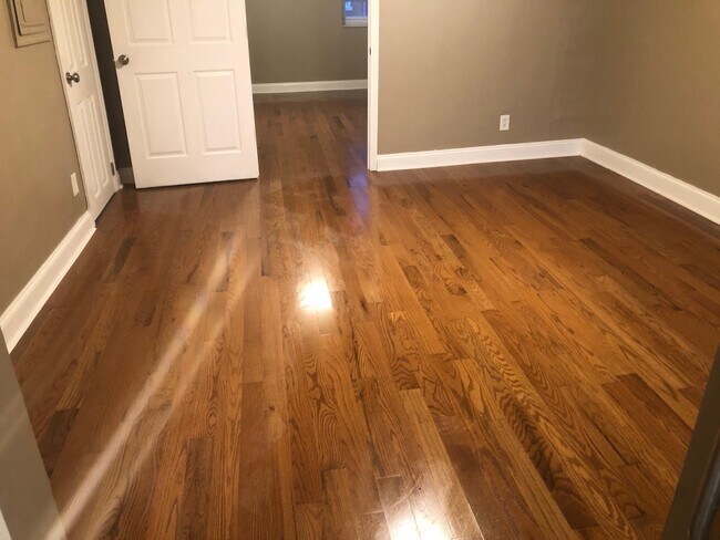 Building Photo - 1228 S 8th St