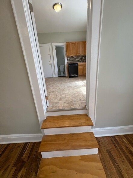 110 E Parkway 3R - 114 Eastern Pky