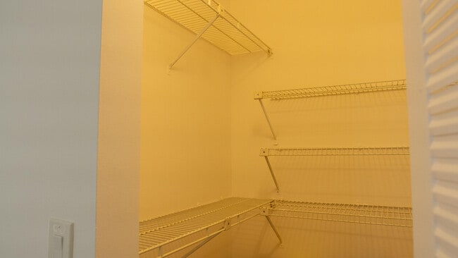 Building Photo - 400 SW 134th Way