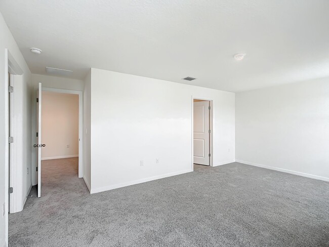 Building Photo - NEW HOME: 5/3: OCALA CROSSINGS SOUTH