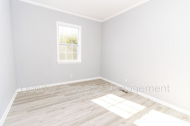 Building Photo - 203 Timberlinks Dr