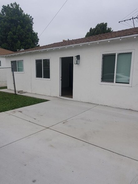 Primary Photo - 7934 Newlin Ave