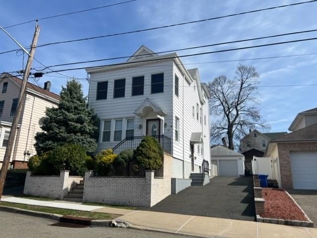 Building Photo - 551 Washington St